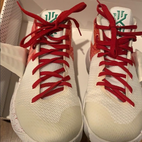 Kyrie 2 Ky-rispy Kreme - Picture 4 of 7